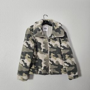 Camouflage BB DAKOTA  Sherpa Jacket Sz M